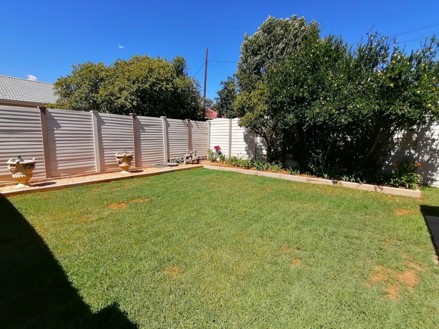 3 Bedroom Property for Sale in Langenhovenpark Free State